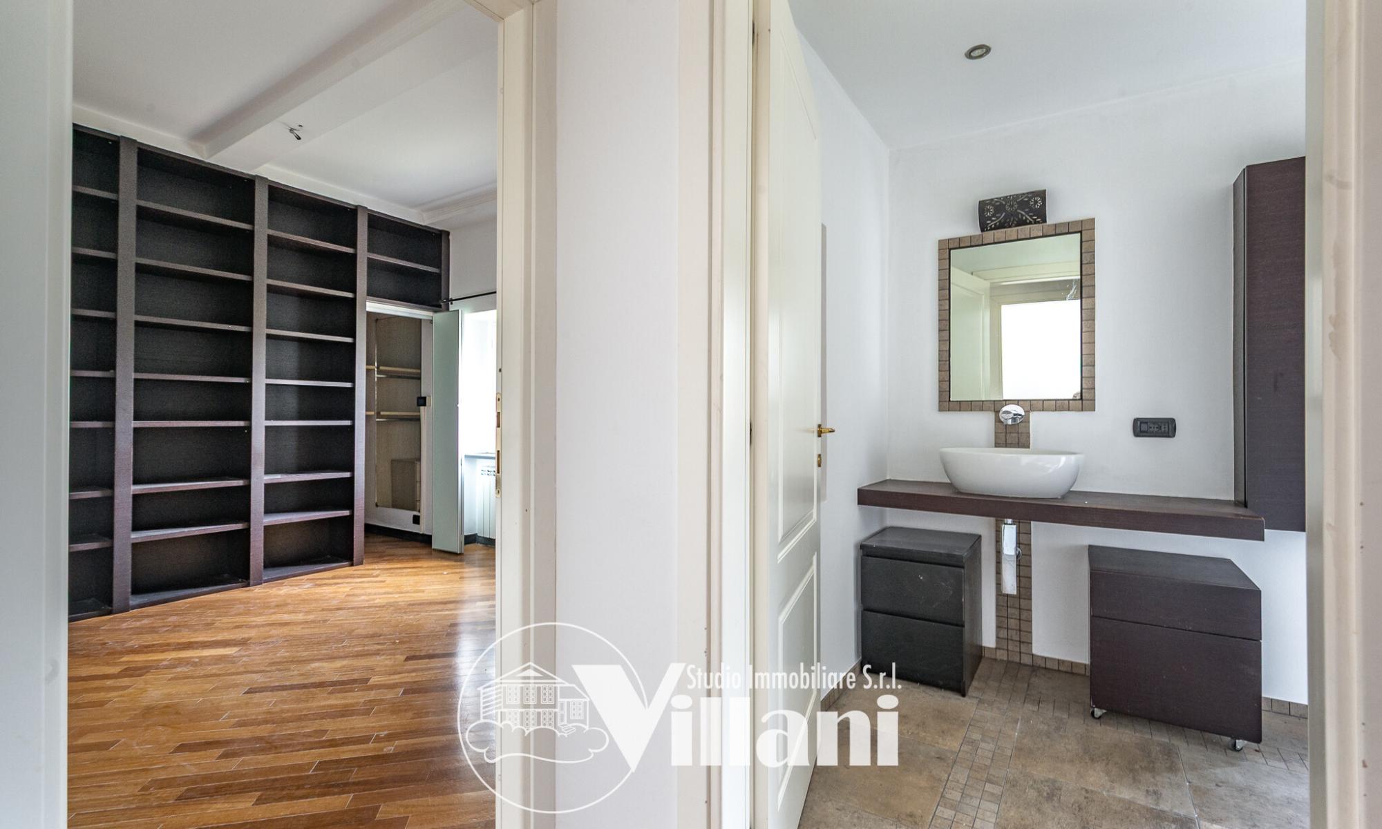 Appartamento 102mq Genova Bolzaneto Appartamento 102mq Genova Bolzaneto