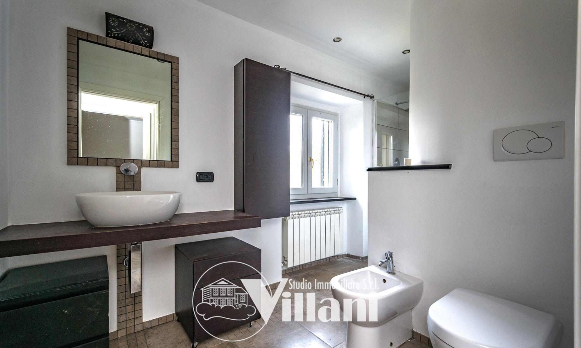 Appartamento 102mq Genova Bolzaneto Appartamento 102mq Genova Bolzaneto