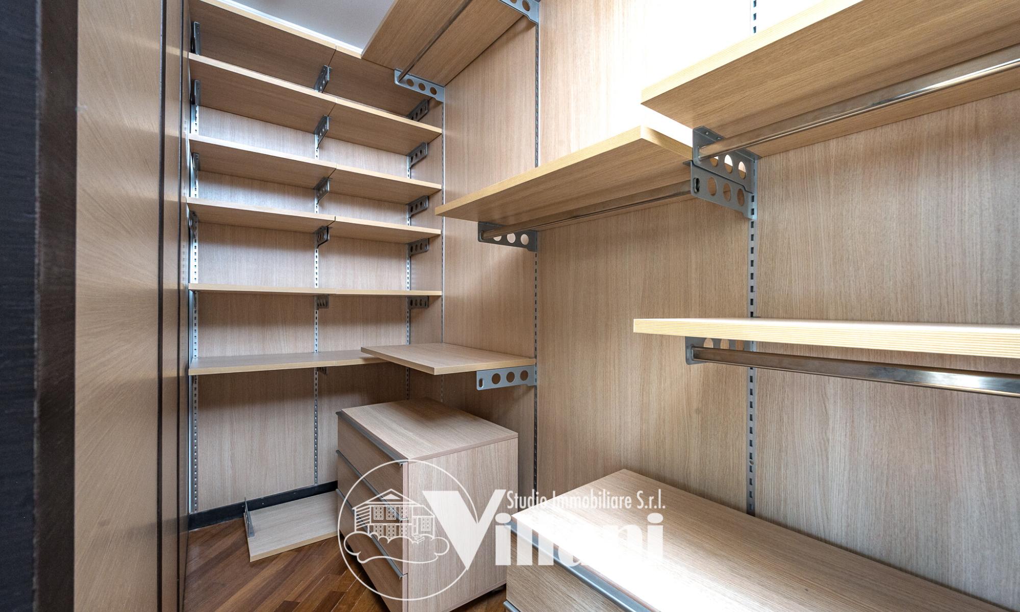 Appartamento 102mq Genova Bolzaneto Appartamento 102mq Genova Bolzaneto