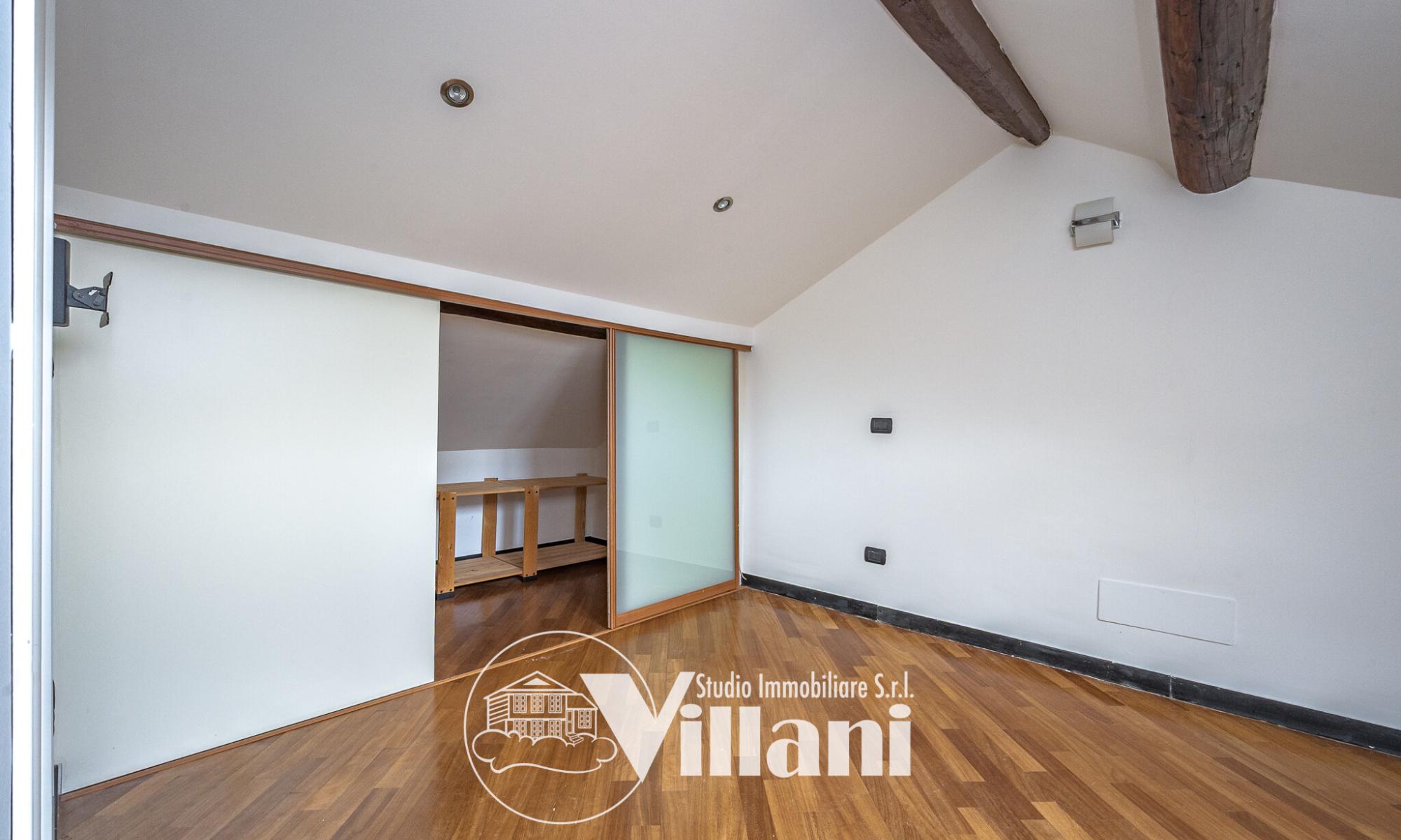 Appartamento 102mq Genova Bolzaneto Appartamento 102mq Genova Bolzaneto