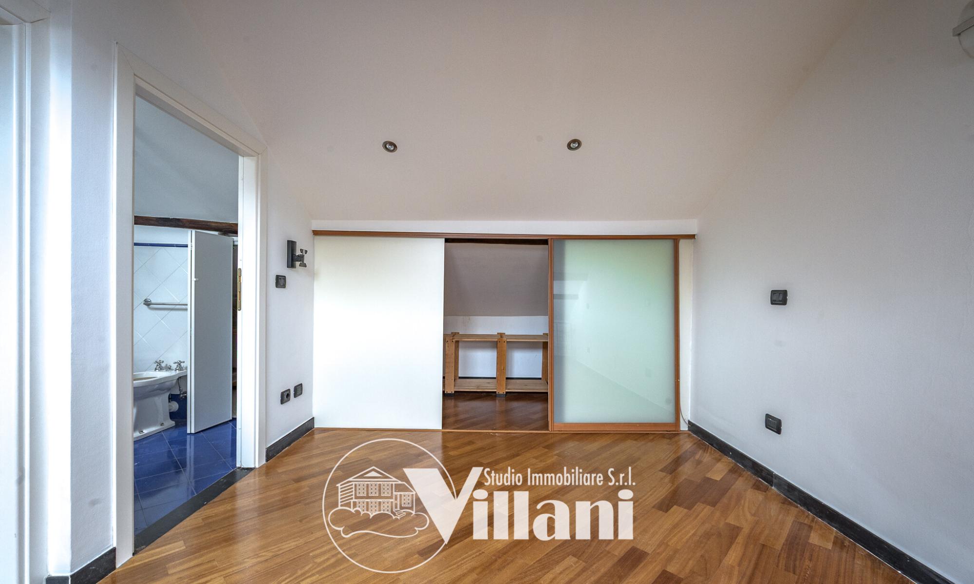 Appartamento 102mq Genova Bolzaneto Appartamento 102mq Genova Bolzaneto