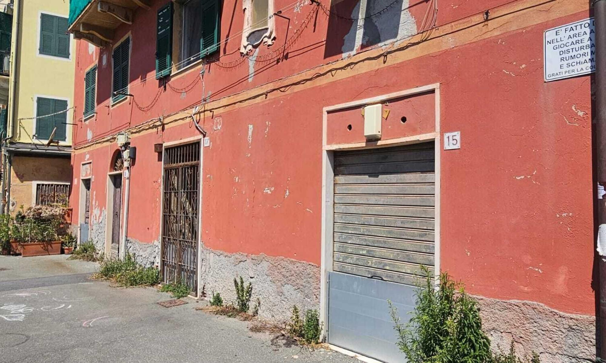 Negozio 190mq Genova Sturla